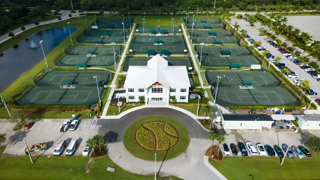 Har-Tru tennis courts at Palm Beach Gardens Tennis and Pickleball Center