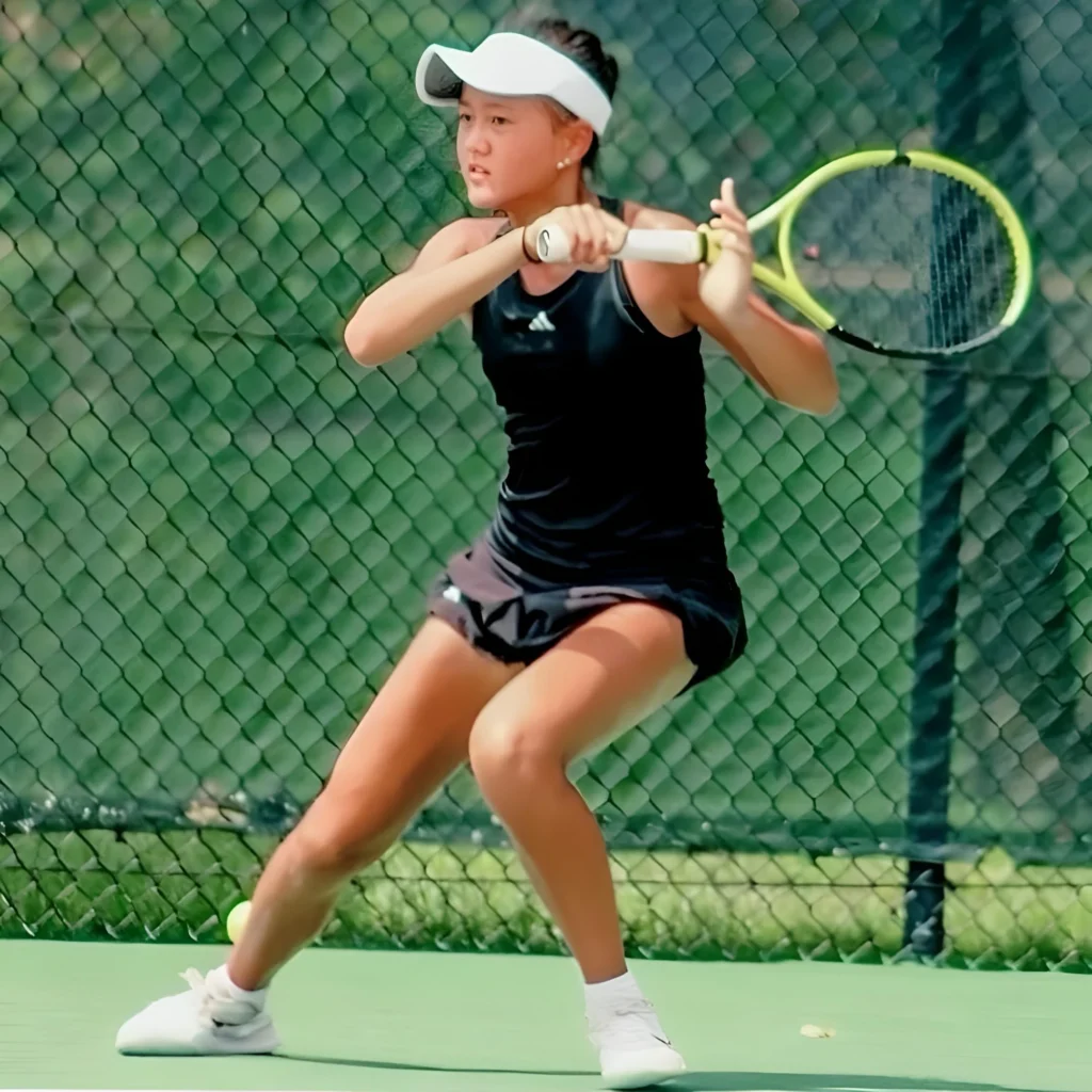 Junior player training at Evert Tennis Academy in Boca Raton