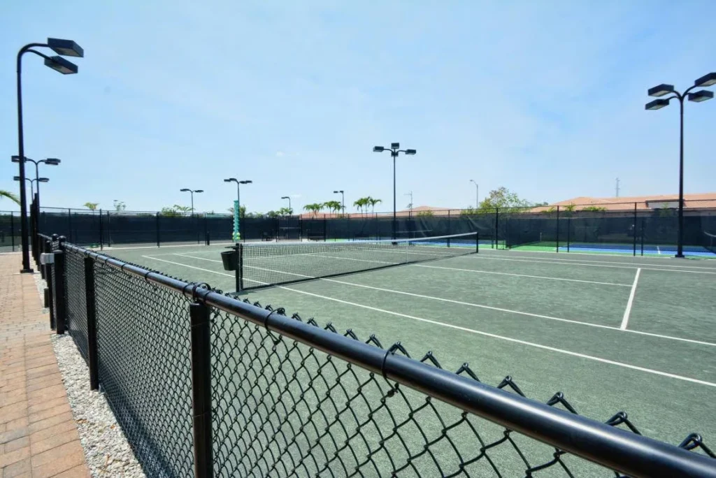 Har-Tru tennis courts and pickleball courts at Villaggio Reserve in Delray Beach