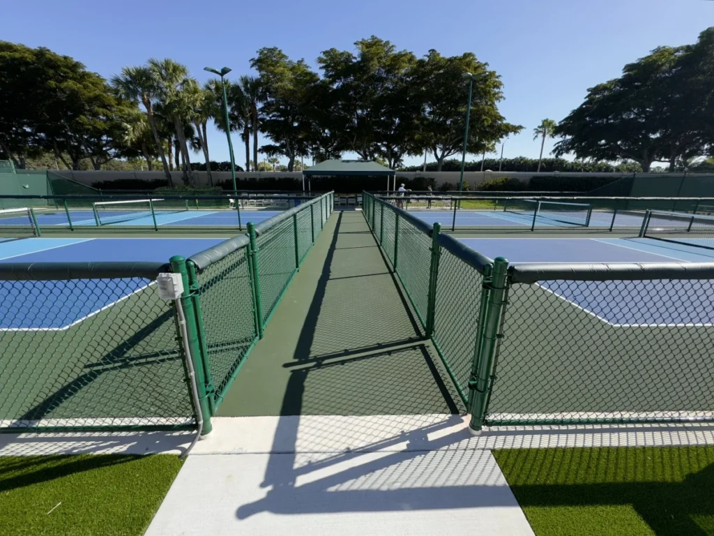 Walkway between the dedicated pickleball courts at Cascade Lakes.