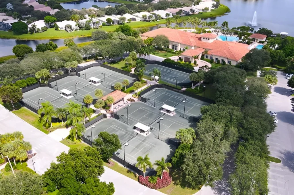 Aerial view of the Valencia Isles Har-Tru tennis complex and clubhouse.